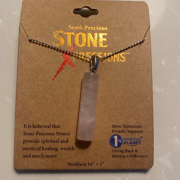 Rose quartz silvertone adjustable necklace. 16-18 in promotes love harmony NWT - Picture 1 of 4